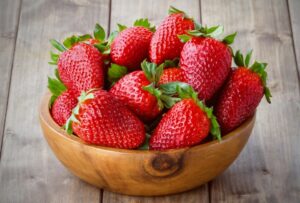 buah strawberry vitamin c tinggi